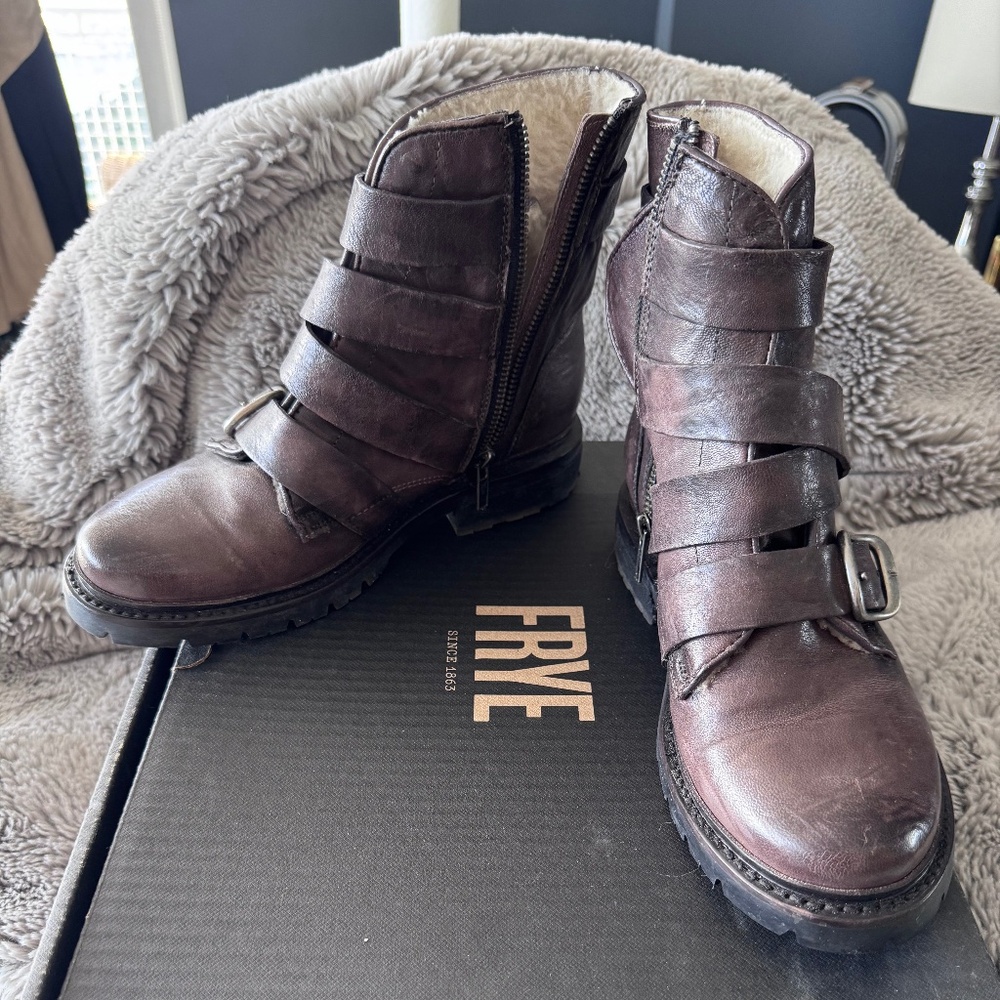 Frye Vanessa Tanker Brown Leather Waterproof Shearling Ankle Booties Size 7